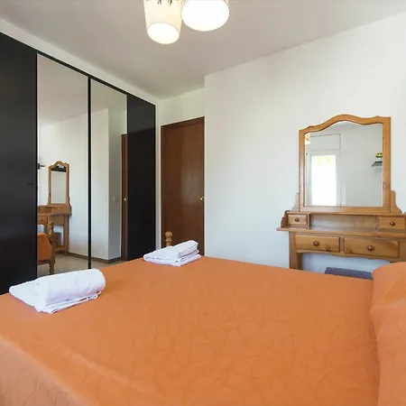 Apartment Guimera Ii Pineda de Mar